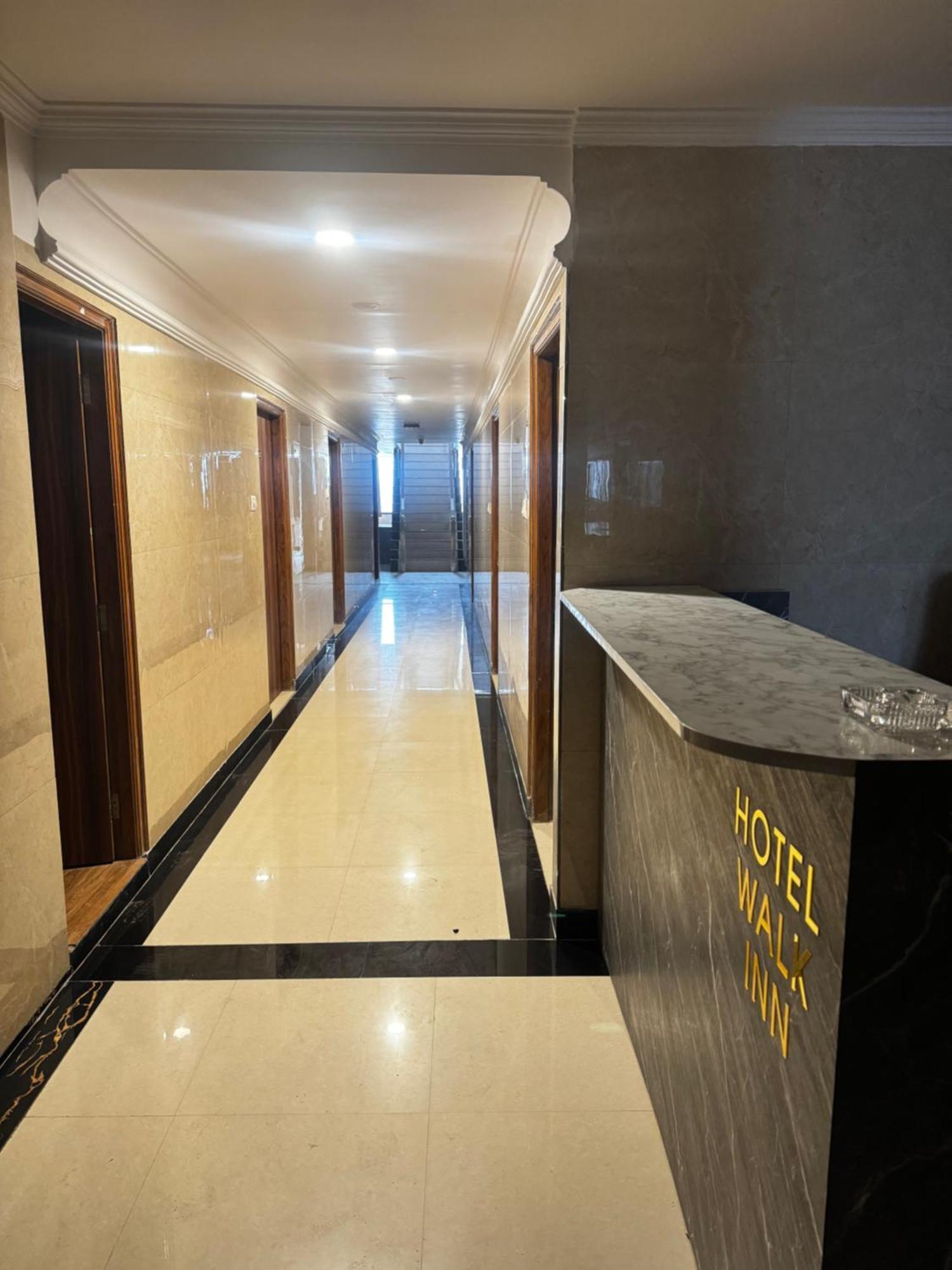 פארידבד Hotel Walk Inn מראה חיצוני תמונה