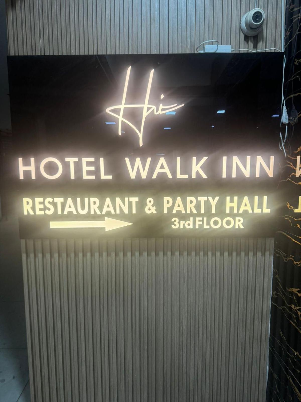 פארידבד Hotel Walk Inn מראה חיצוני תמונה